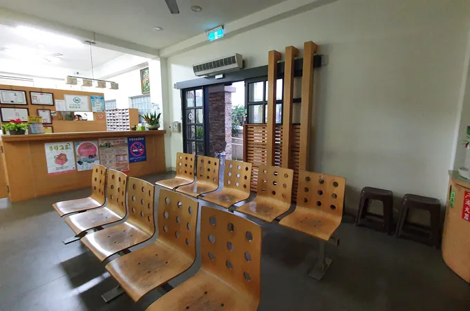 簡永典骨外科診所 照片 6