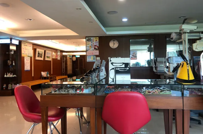 英采眼科診所 照片 6