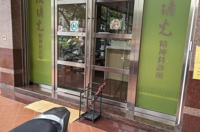 高雄市立凱旋醫院 照片