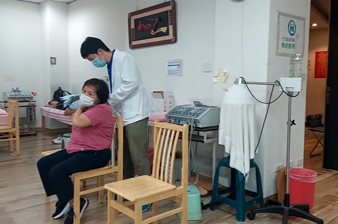 光忠復健科診所 照片 4