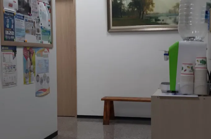 吳鴻均泌尿科診所 照片 6
