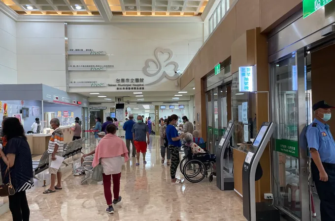 台南市立醫院(委託秀傳醫療社團法人經營) 照片