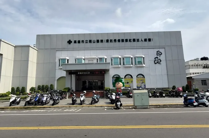 高雄市立岡山醫院(委託秀傳醫療社團法人經營) 照片