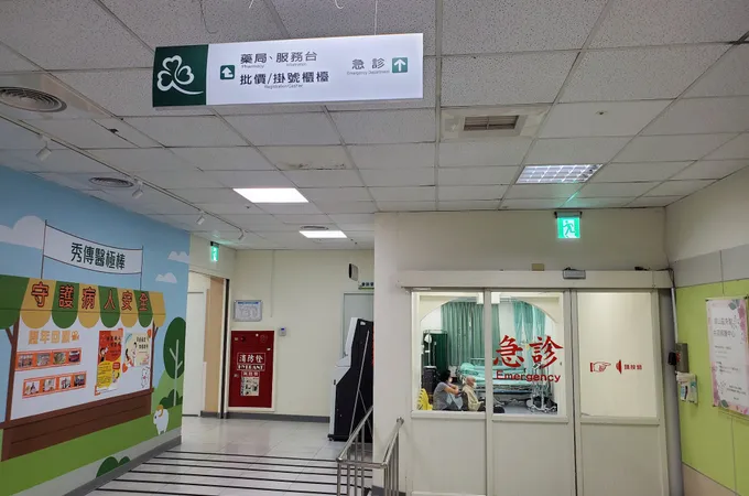 高雄市立岡山醫院(委託秀傳醫療社團法人經營) 照片