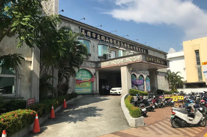 高雄市立岡山醫院(委託秀傳醫療社團法人經營) 照片