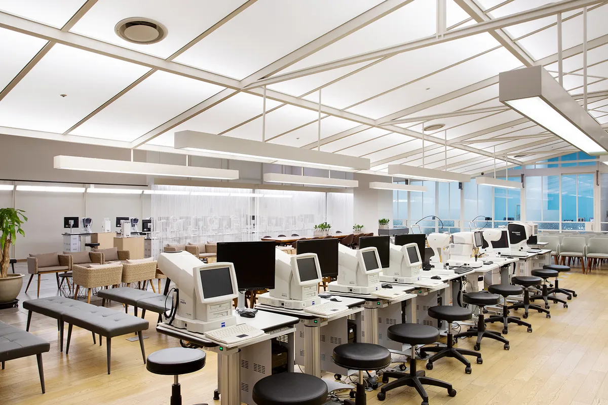 B&VIIT Eye Center 照片 5