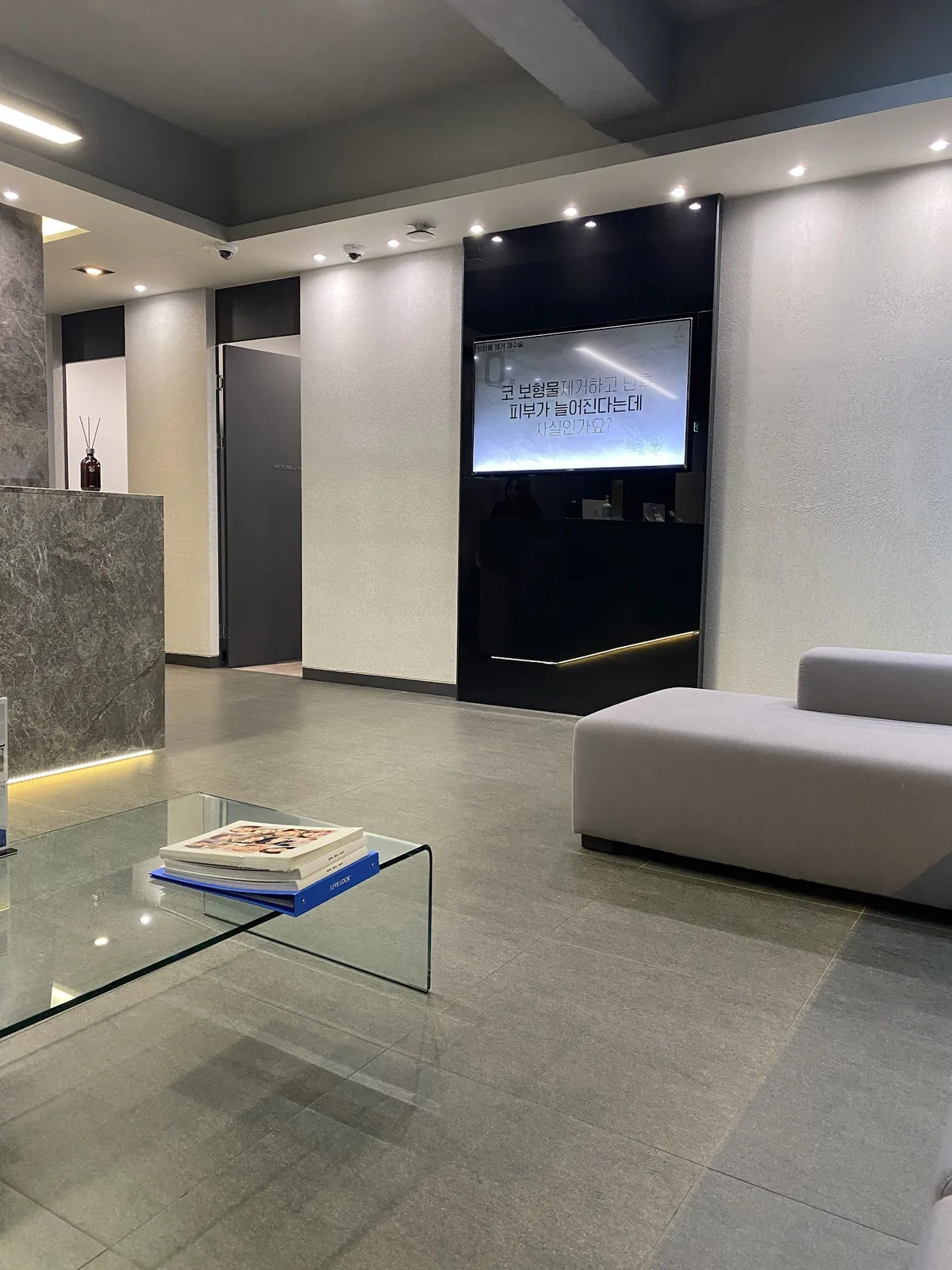 Like The First Time Plastic Surgery Clinic 照片 1