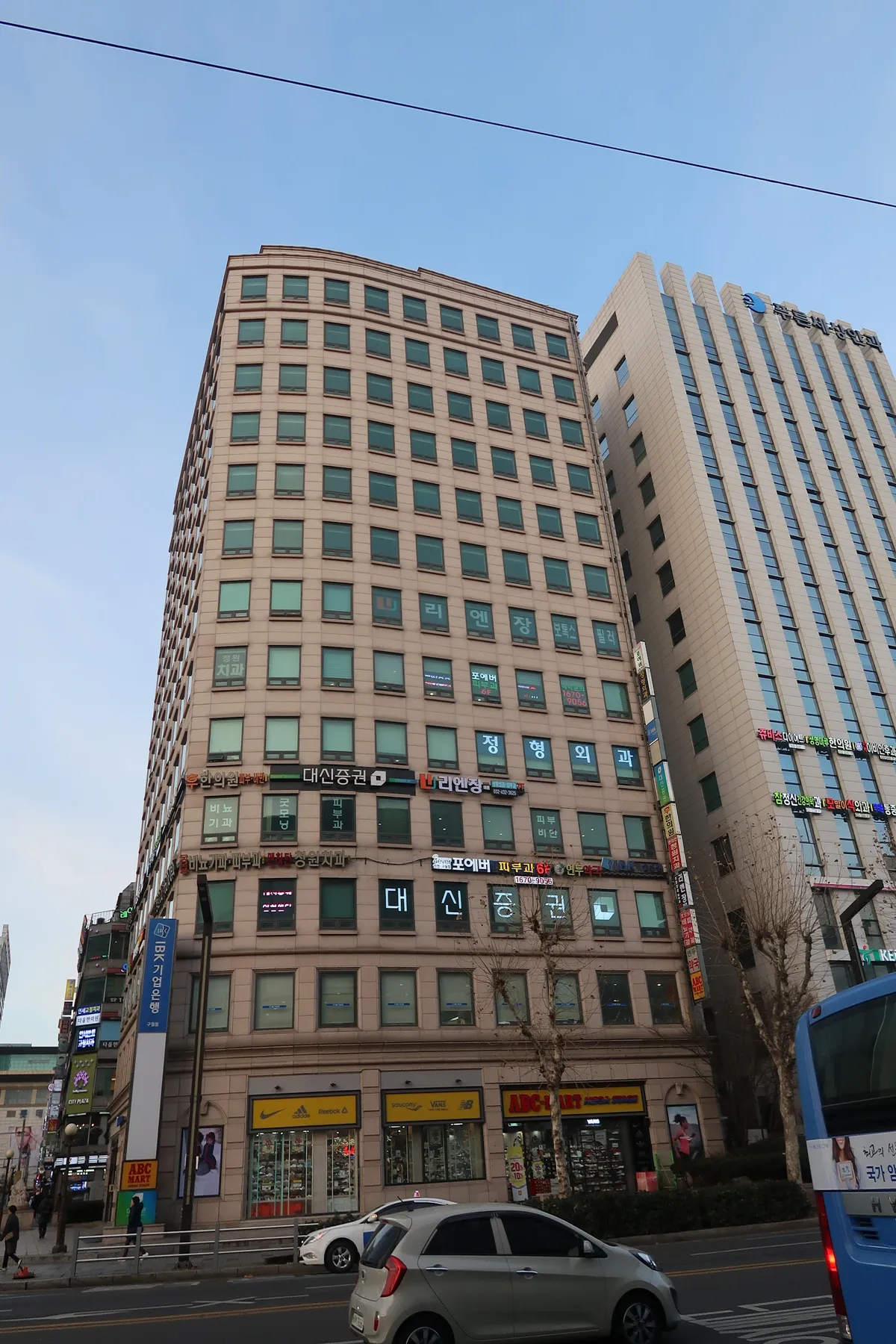 Lienjang Plastic Surgery - Incheon Branch 照片 1