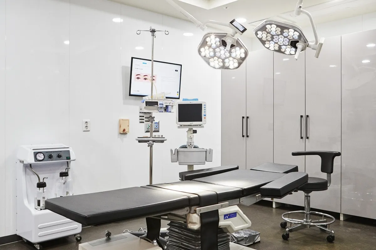 Avant Plastic Surgery & Medical Spa 照片 3