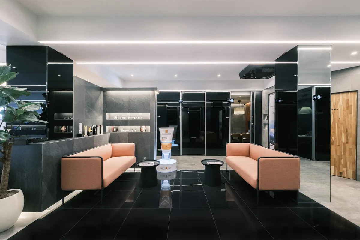 Page Lab Plastic Surgery - Sinnonhyeon Branch 照片 5